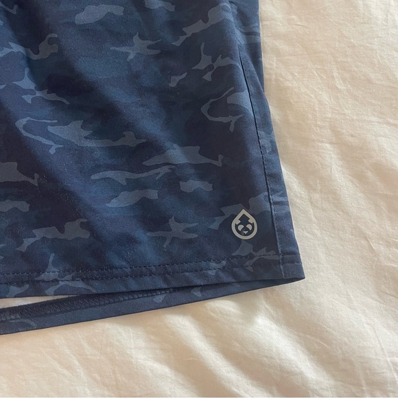 Tasc Performance Athletic Shorts - Picture 2 of 10